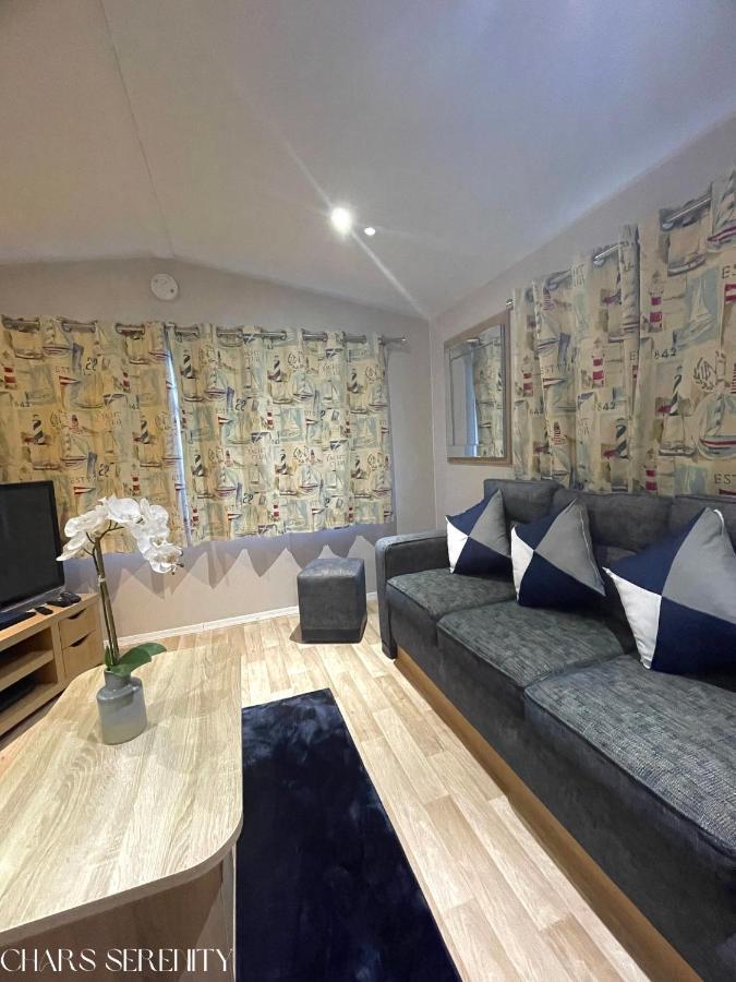 Lovely Holiday Home At Lyons Caravan Park! Prestatyn Eksteriør bilde