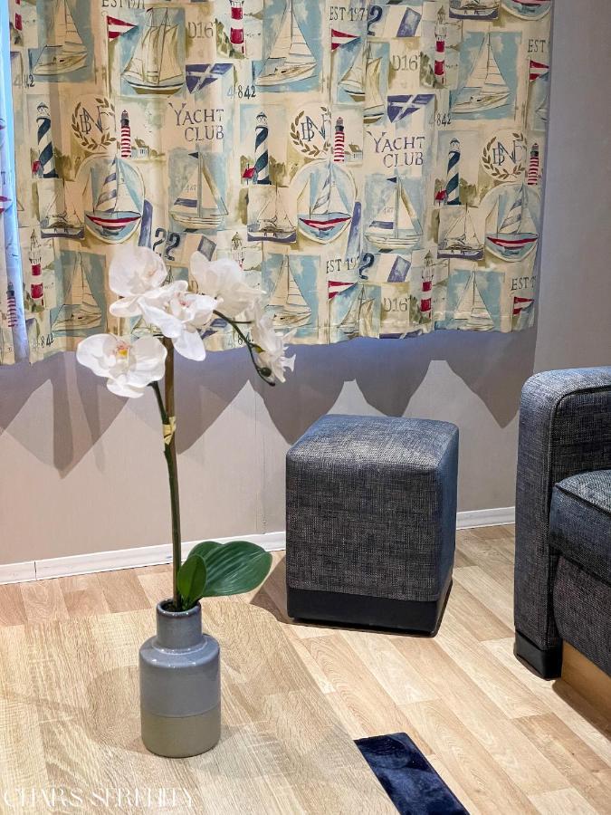 Lovely Holiday Home At Lyons Caravan Park! Prestatyn Eksteriør bilde